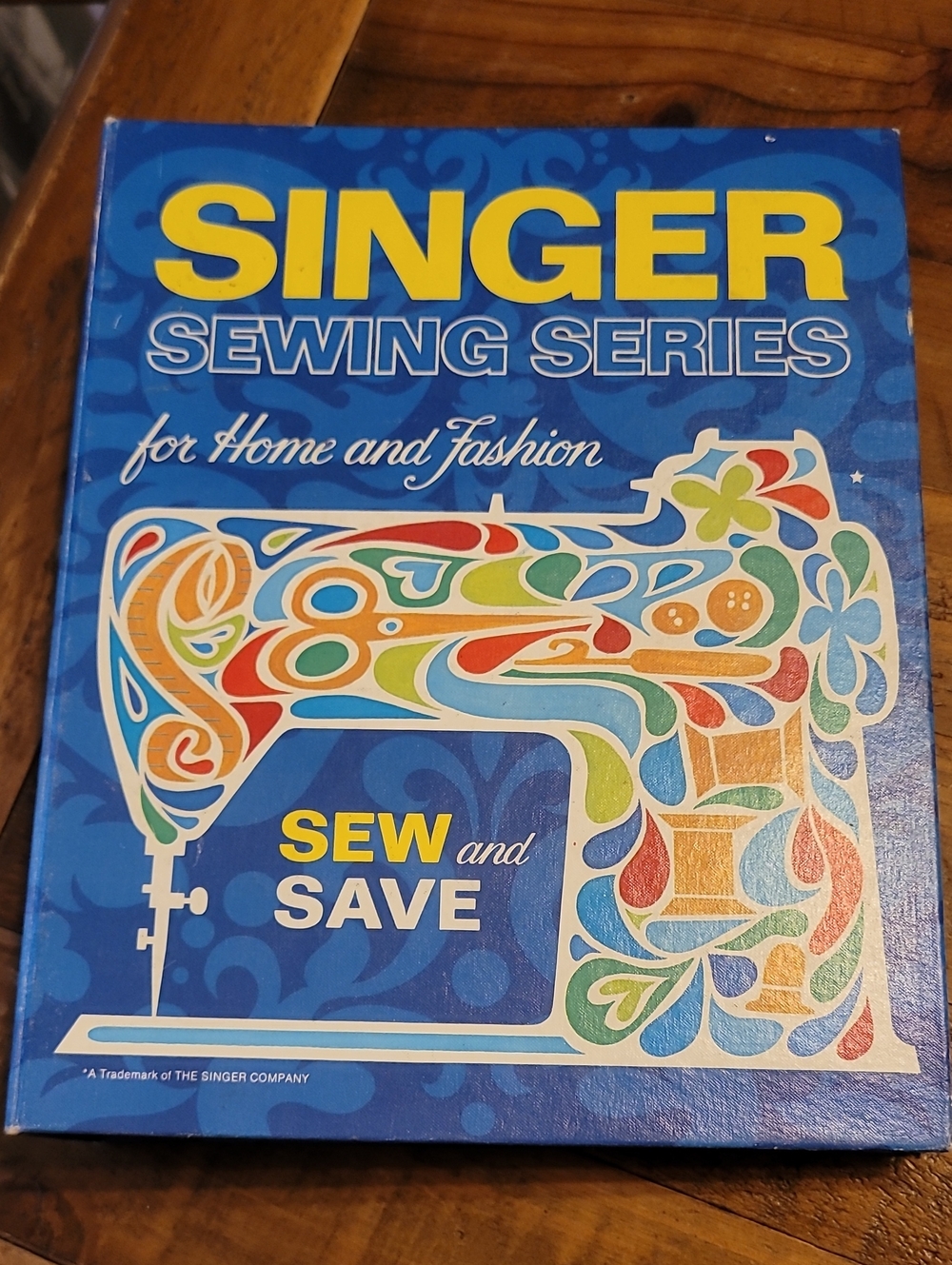 Singer Sewing Series Binder Of Projects For Home And Fashion 1972